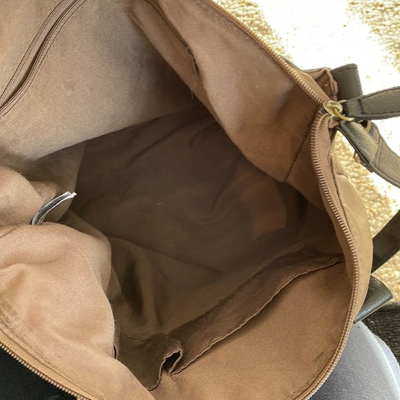 Oversize Vegan Leather Saddle Tote Bag - Picture 4 of 4